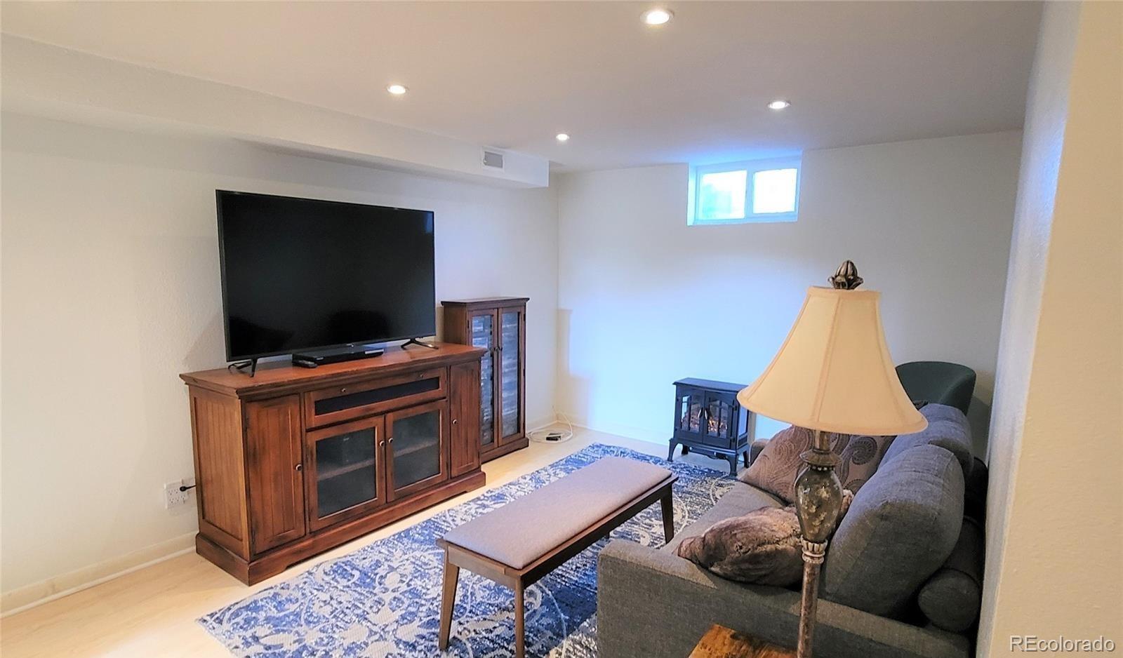 MLS Image #12 for 4901  grove street,denver, Colorado