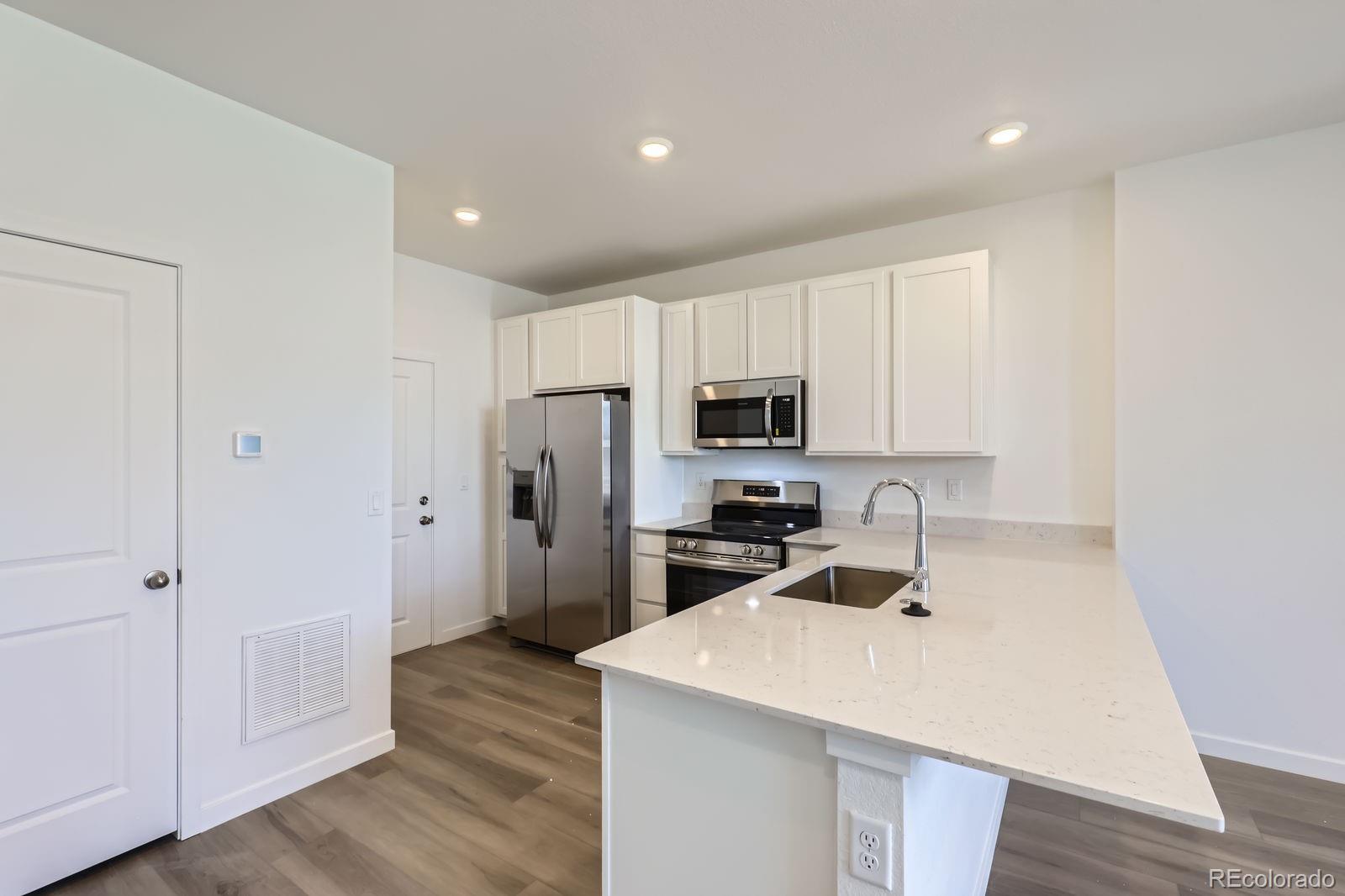 MLS Image #4 for 742 n bently street,watkins, Colorado
