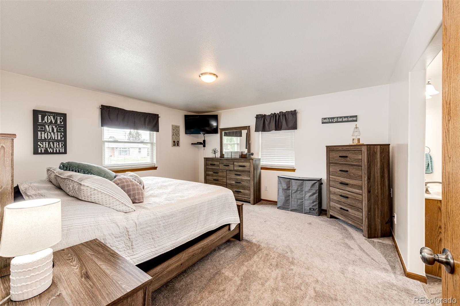 MLS Image #15 for 1853  burton street,strasburg, Colorado