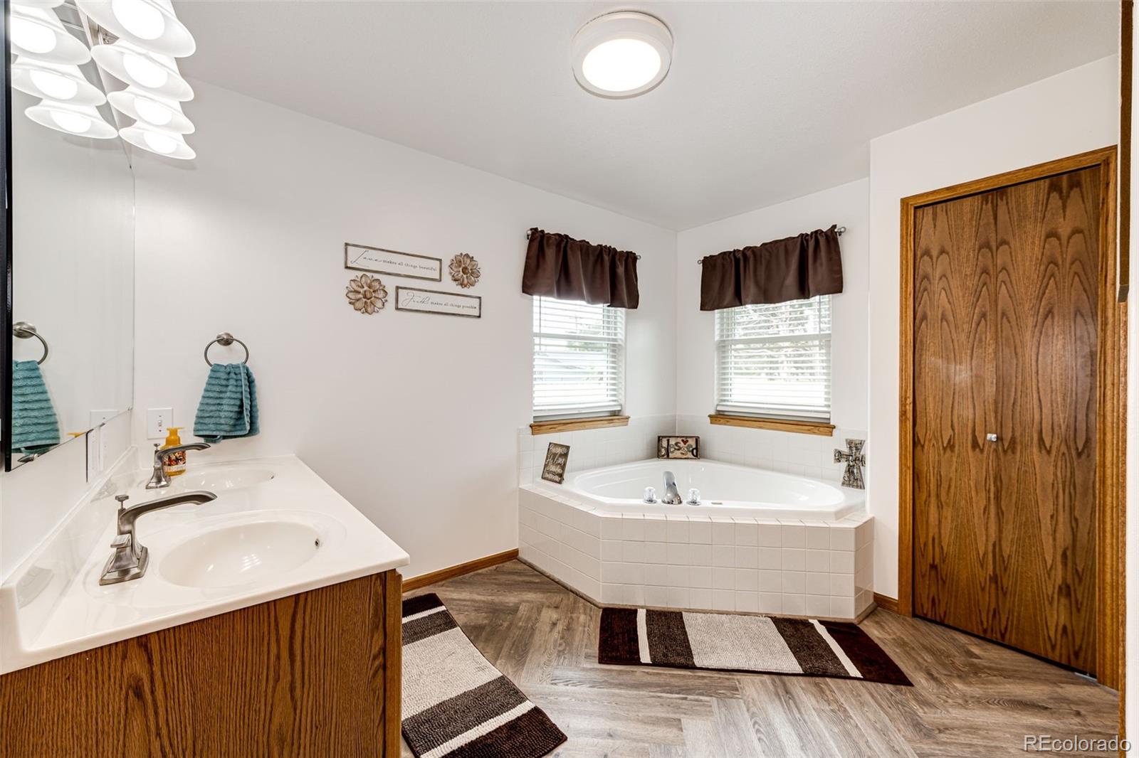 MLS Image #17 for 1853  burton street,strasburg, Colorado