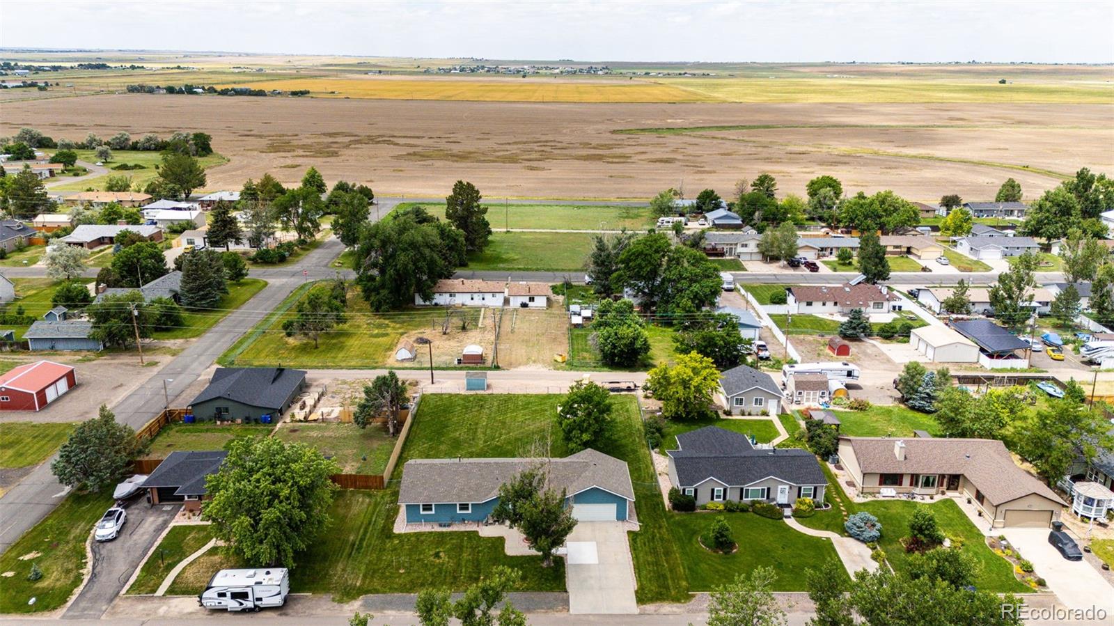 MLS Image #40 for 1853  burton street,strasburg, Colorado