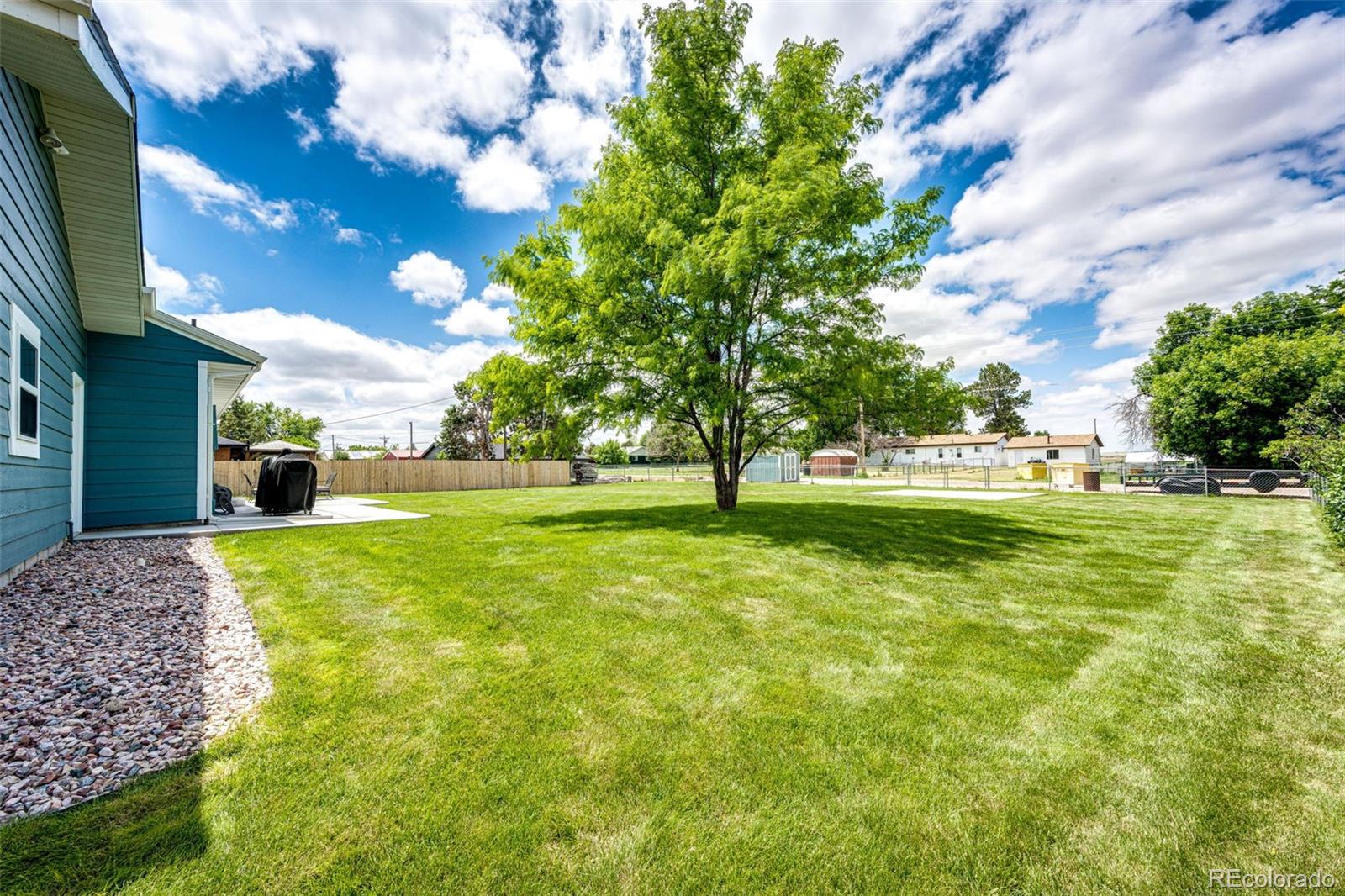 MLS Image #5 for 1853  burton street,strasburg, Colorado