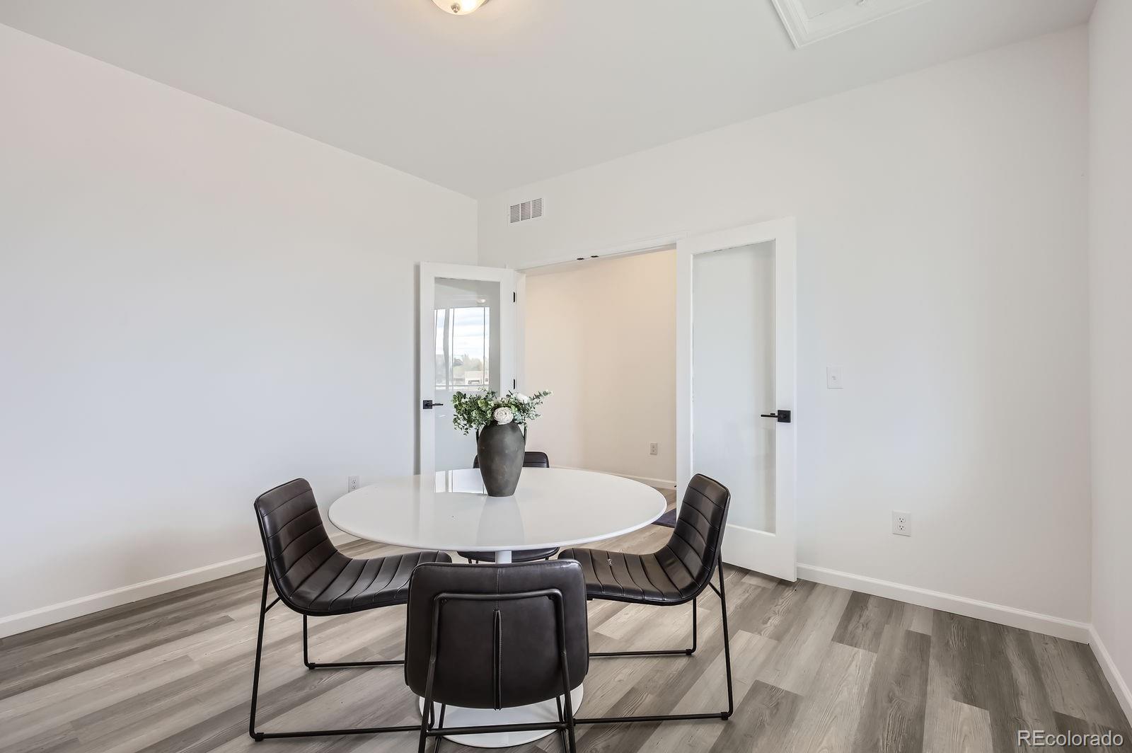 MLS Image #5 for 55000 e 28th place,strasburg, Colorado
