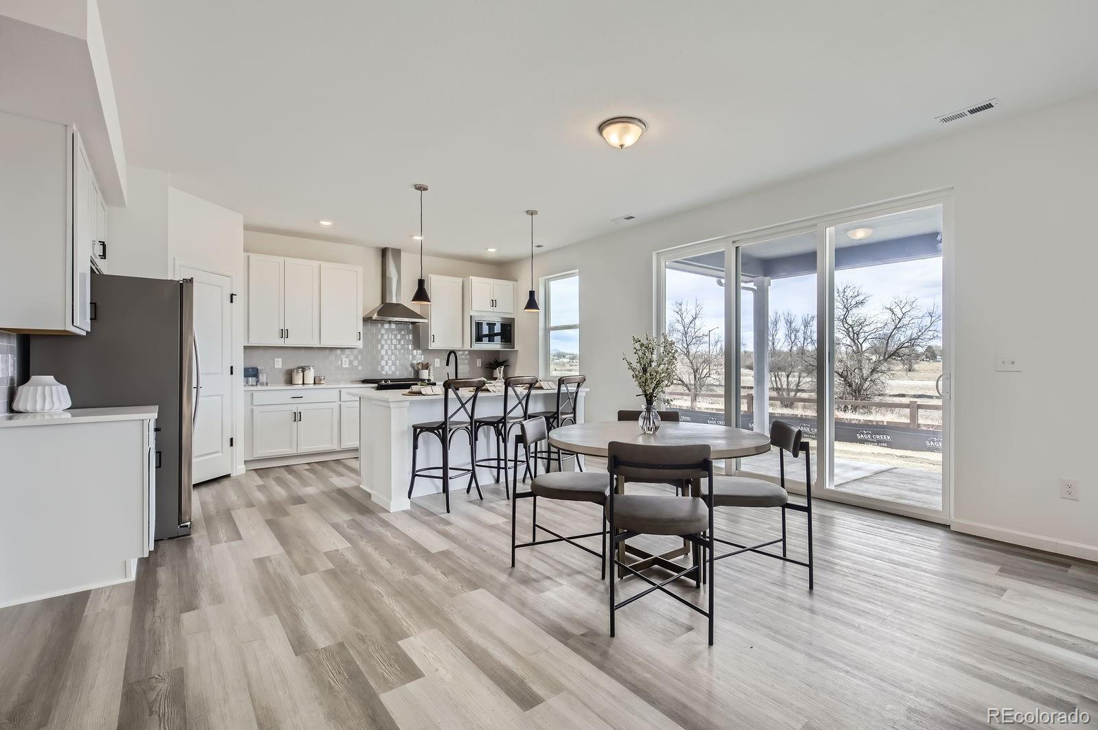 MLS Image #9 for 55000 e 28th place,strasburg, Colorado