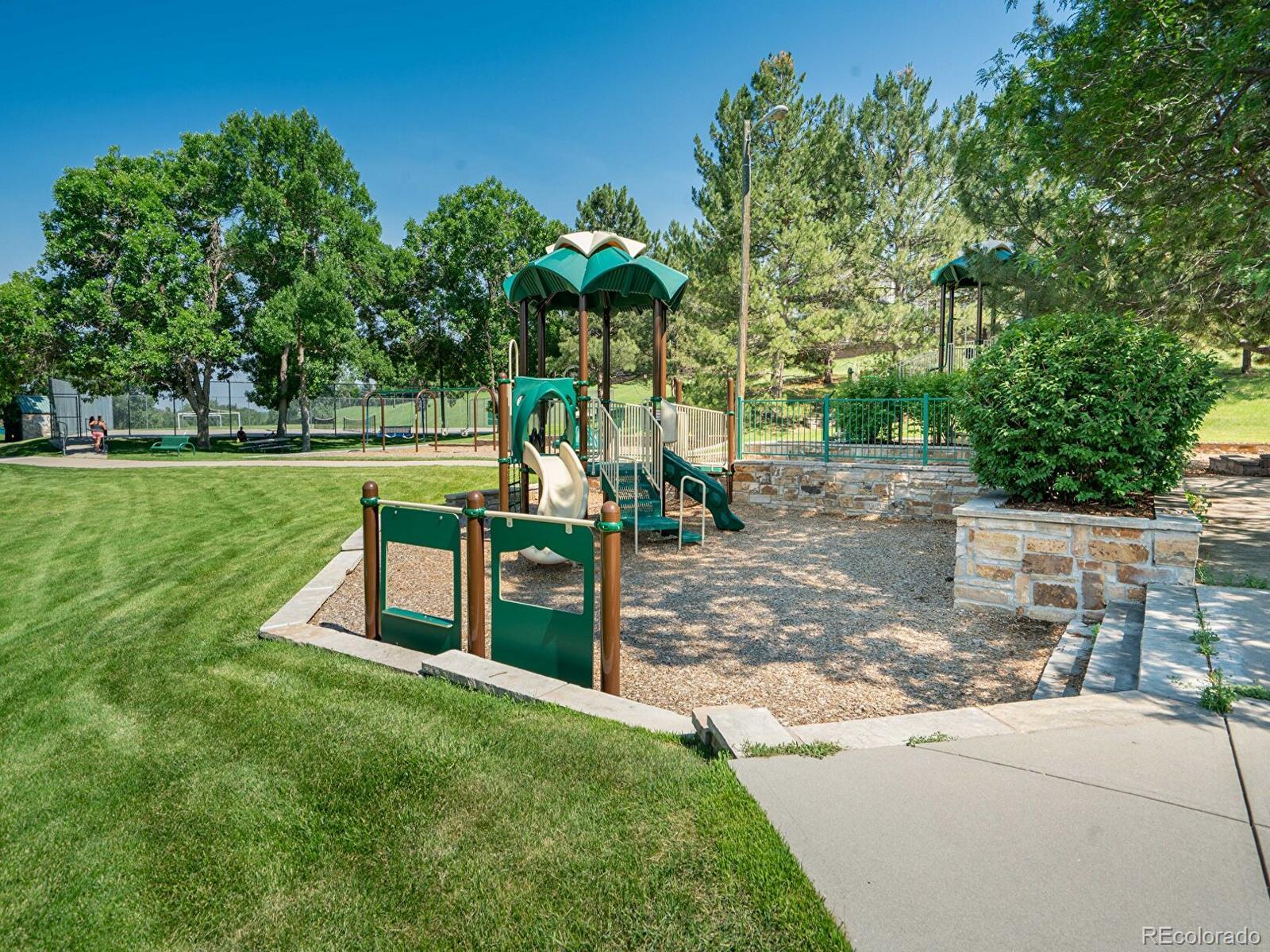 MLS Image #33 for 5309 w hoover drive,littleton, Colorado