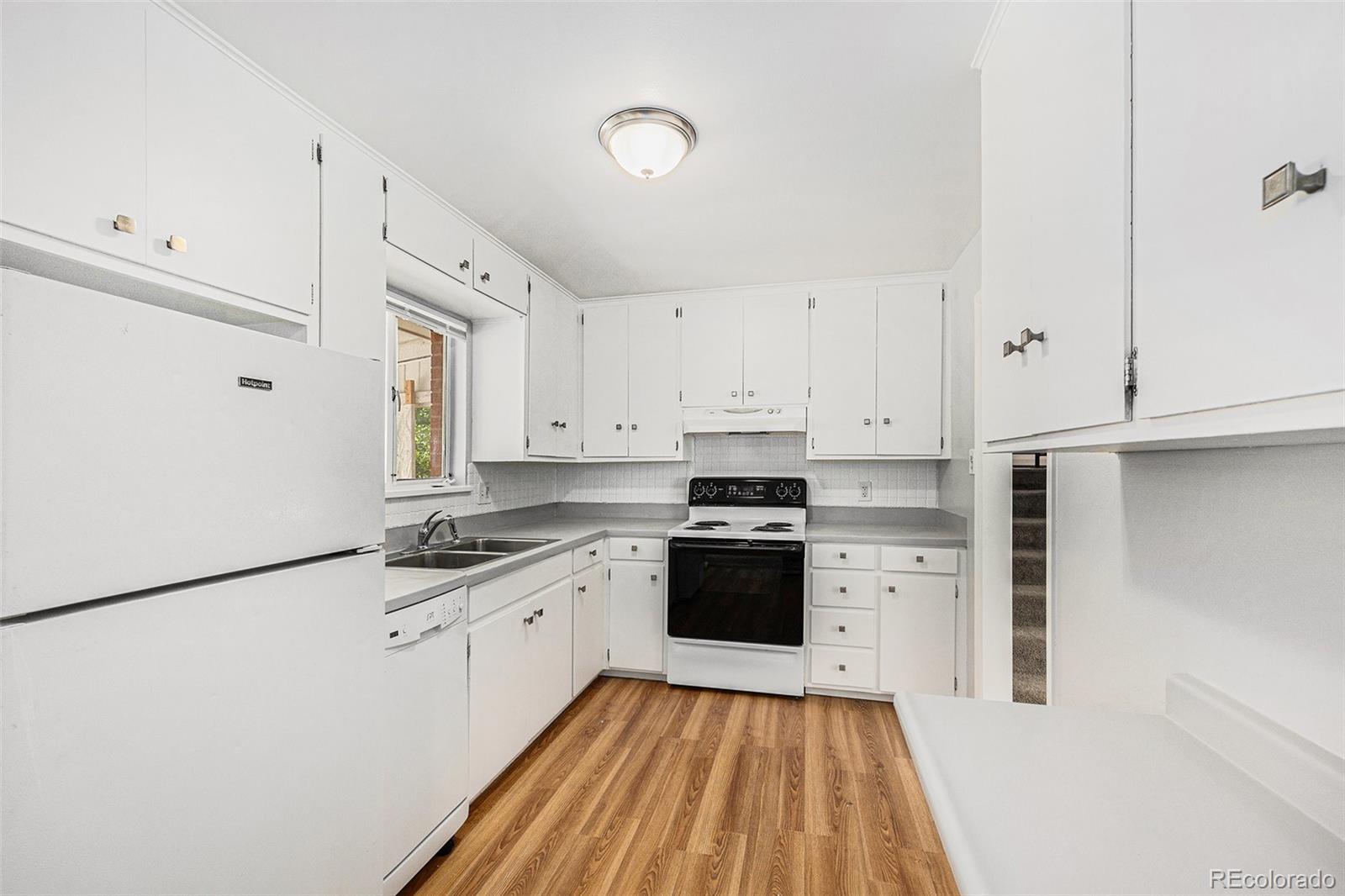 MLS Image #4 for 387  tucson street,aurora, Colorado