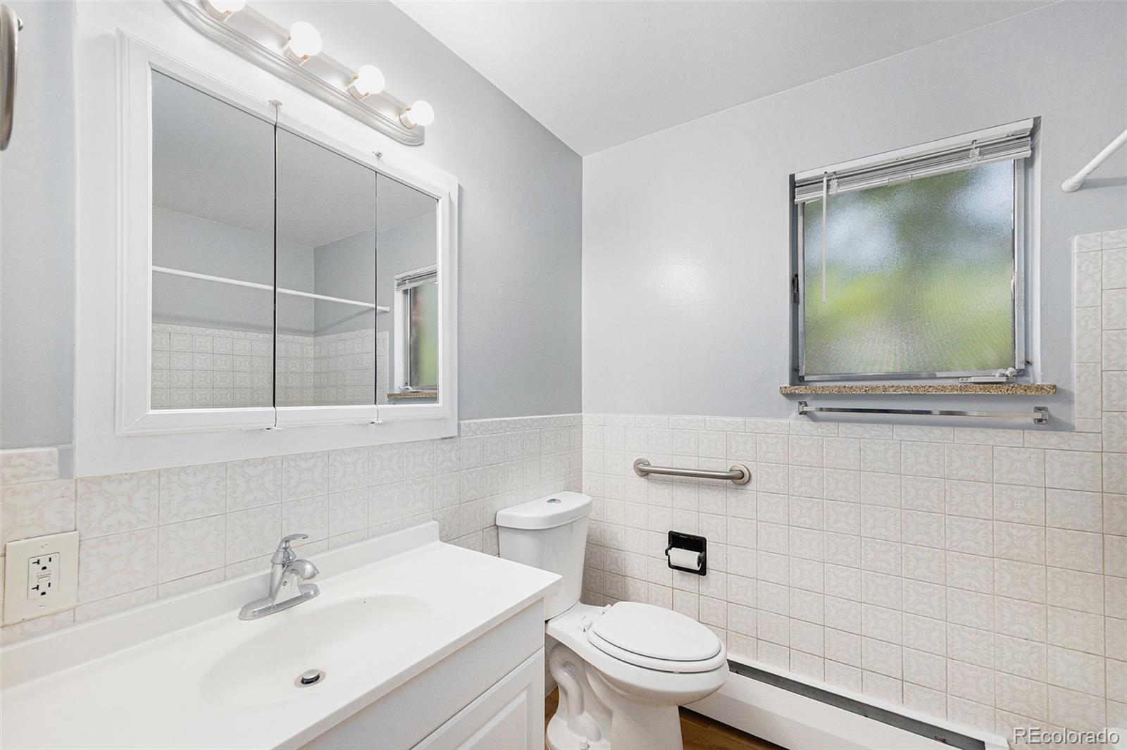 MLS Image #6 for 387  tucson street,aurora, Colorado