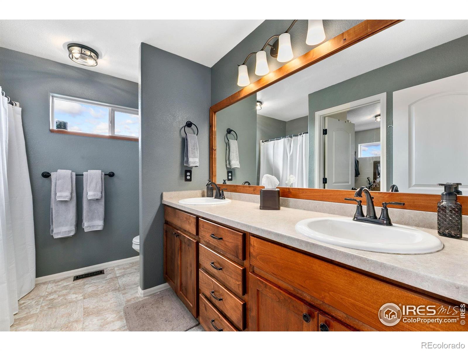 MLS Image #12 for 1043  kendalbrook drive,windsor, Colorado