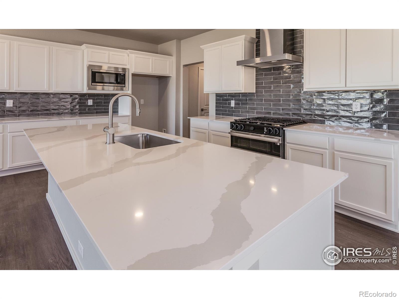 MLS Image #8 for 6105  saddle horn drive,timnath, Colorado