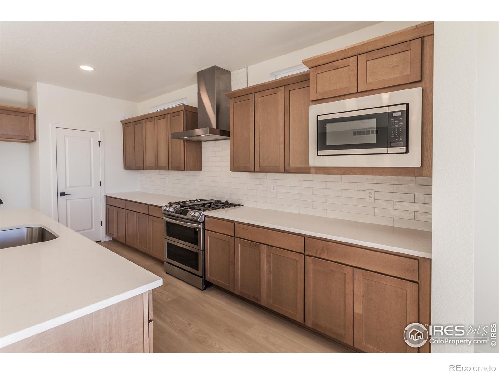 MLS Image #11 for 6073  saddle horn drive,timnath, Colorado