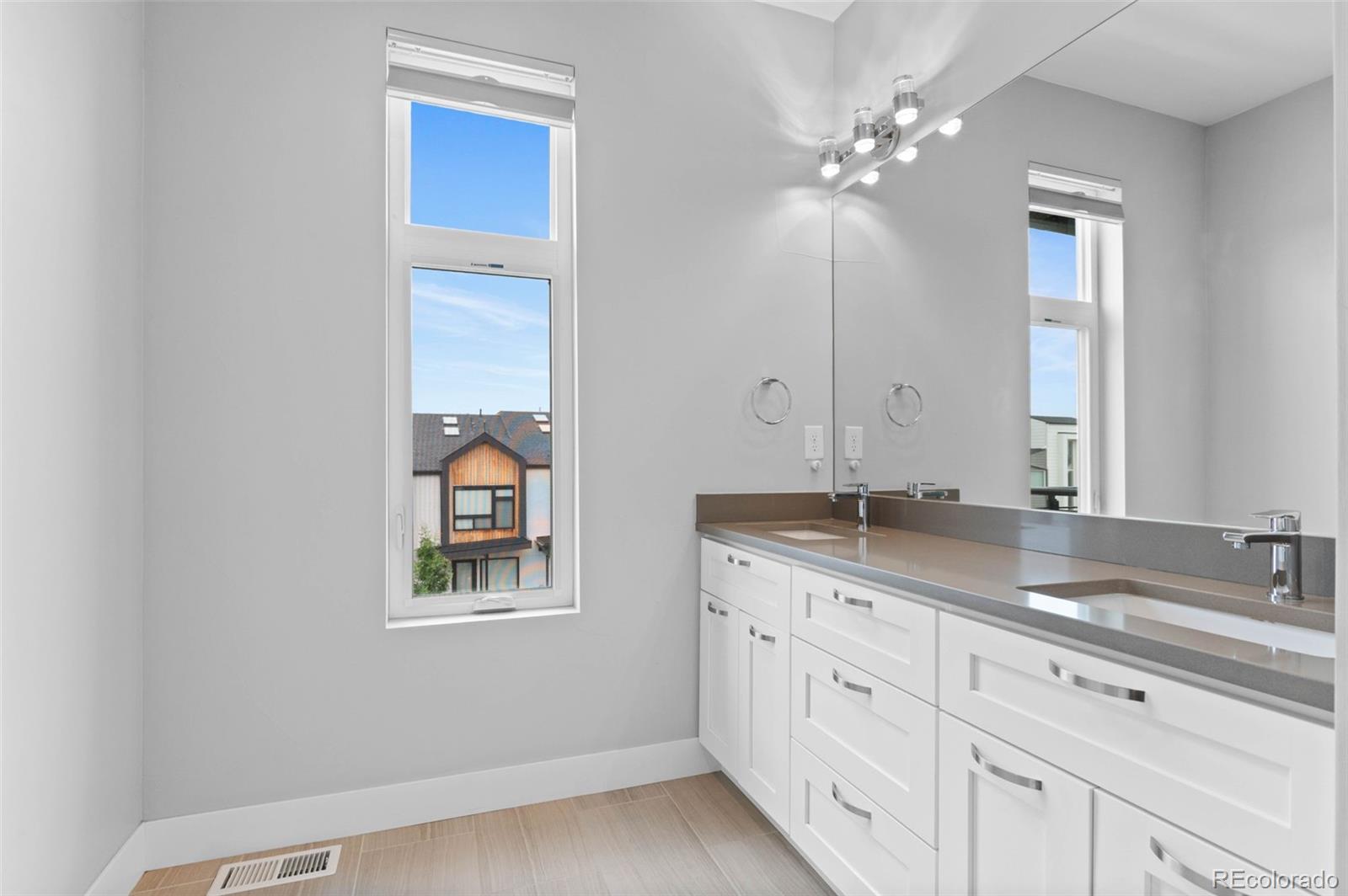 MLS Image #11 for 1284  tennyson street,denver, Colorado
