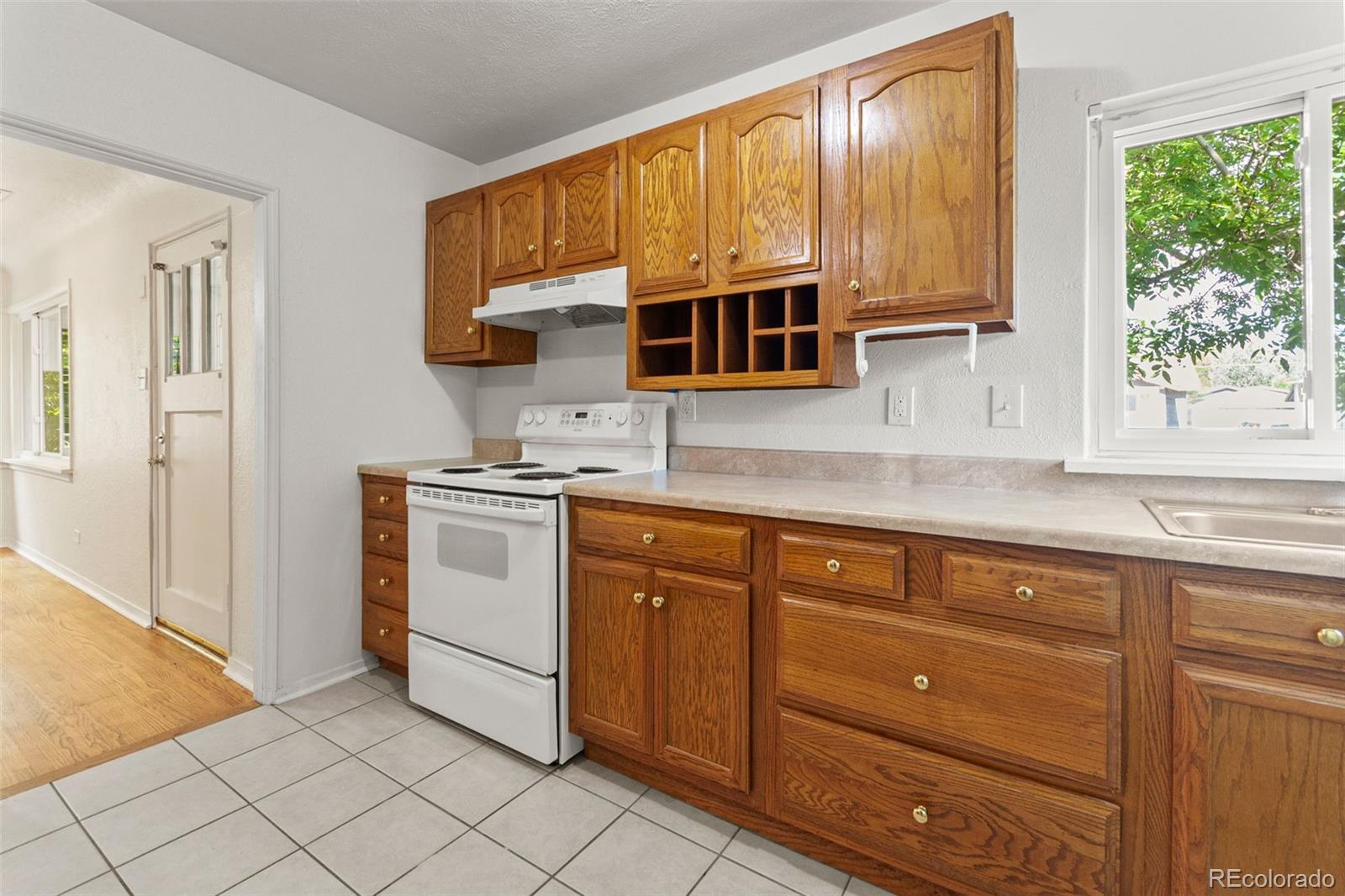 MLS Image #11 for 1240  willow street,denver, Colorado