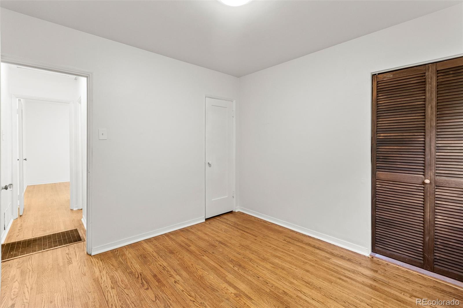 MLS Image #18 for 1240  willow street,denver, Colorado