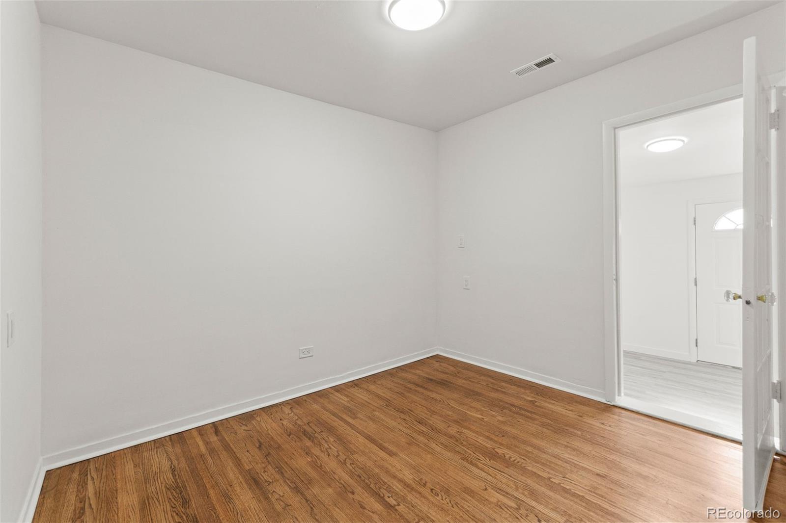 MLS Image #22 for 1240  willow street,denver, Colorado