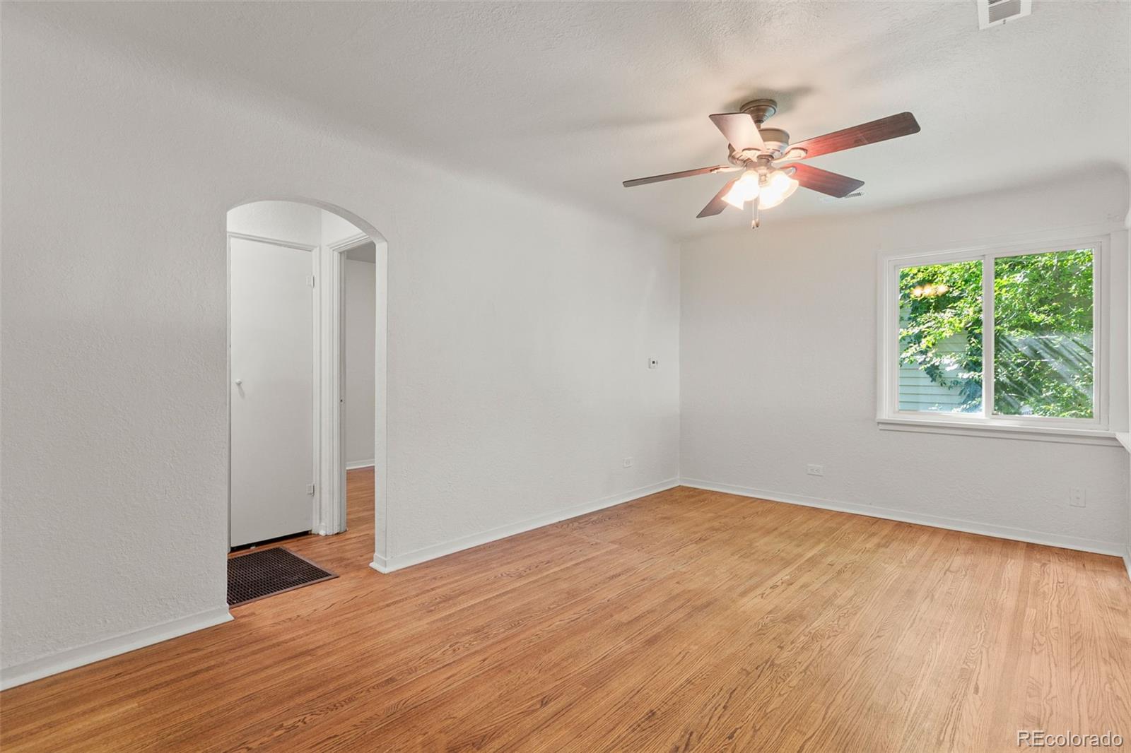 MLS Image #5 for 1240  willow street,denver, Colorado