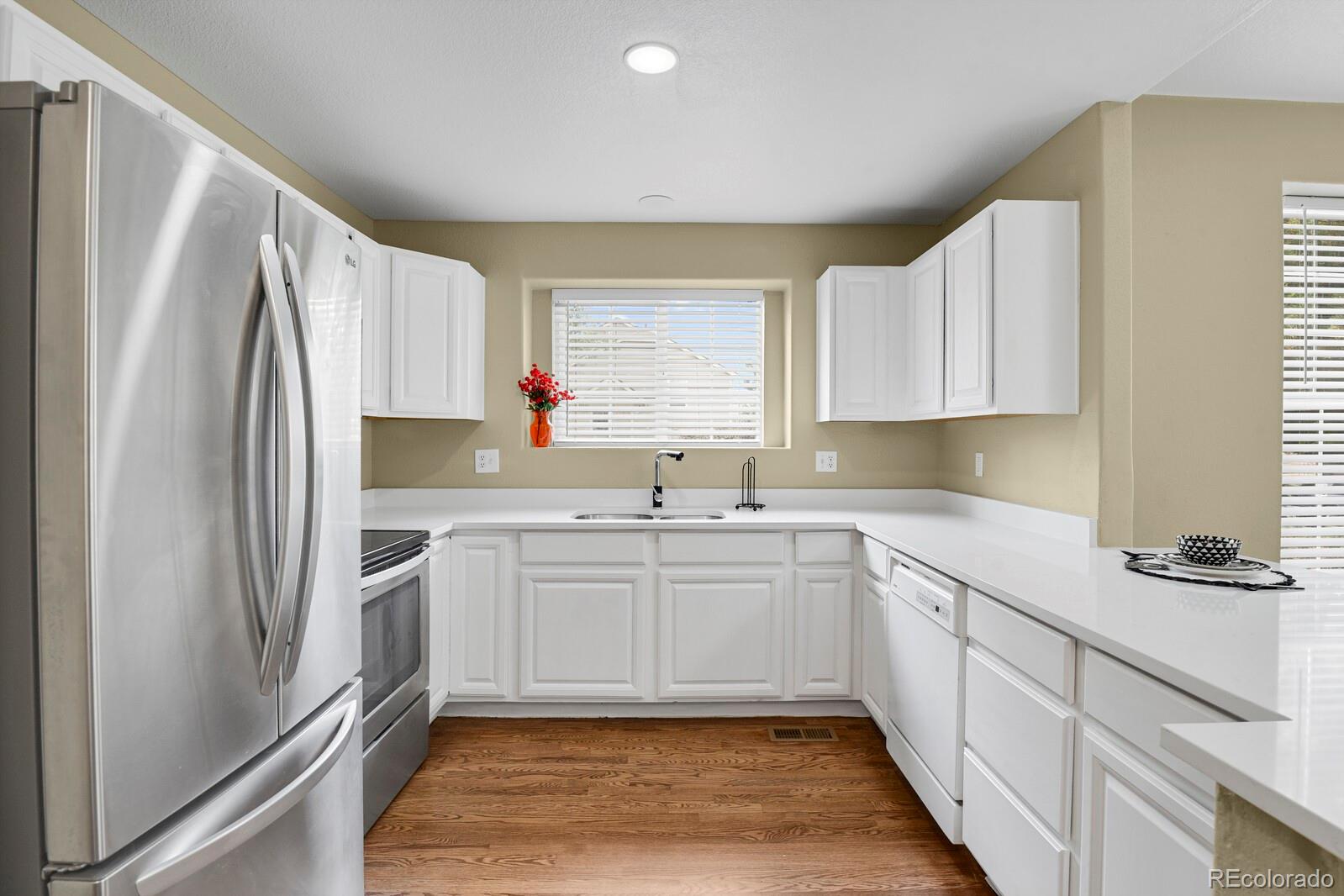 MLS Image #10 for 1276 s zeno circle,aurora, Colorado