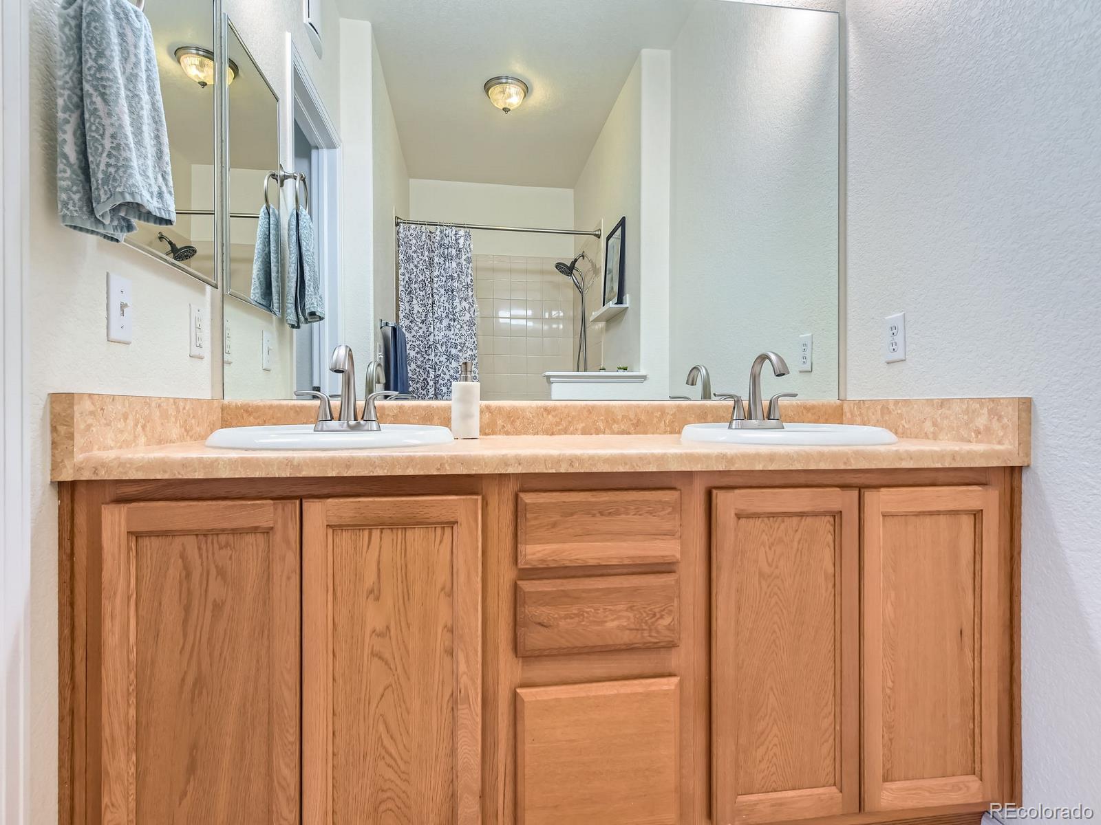 MLS Image #14 for 15700 e jamison drive,englewood, Colorado