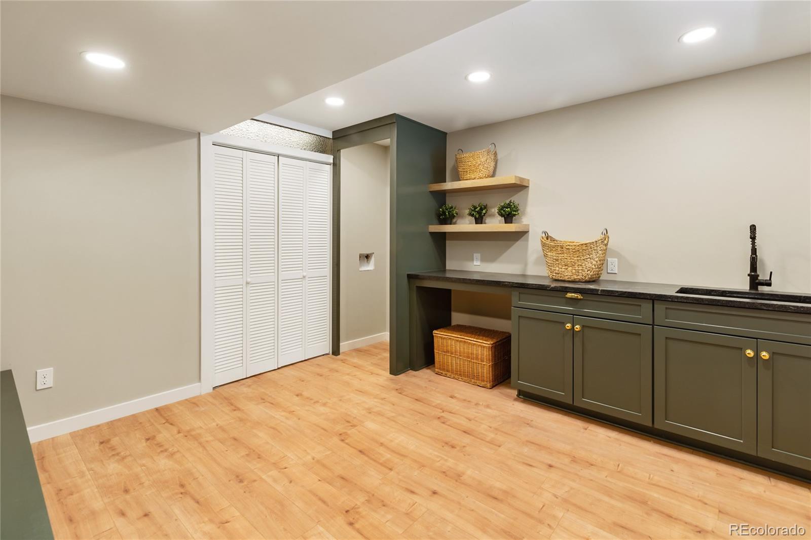 MLS Image #32 for 1320  spring valley drive,colorado springs, Colorado