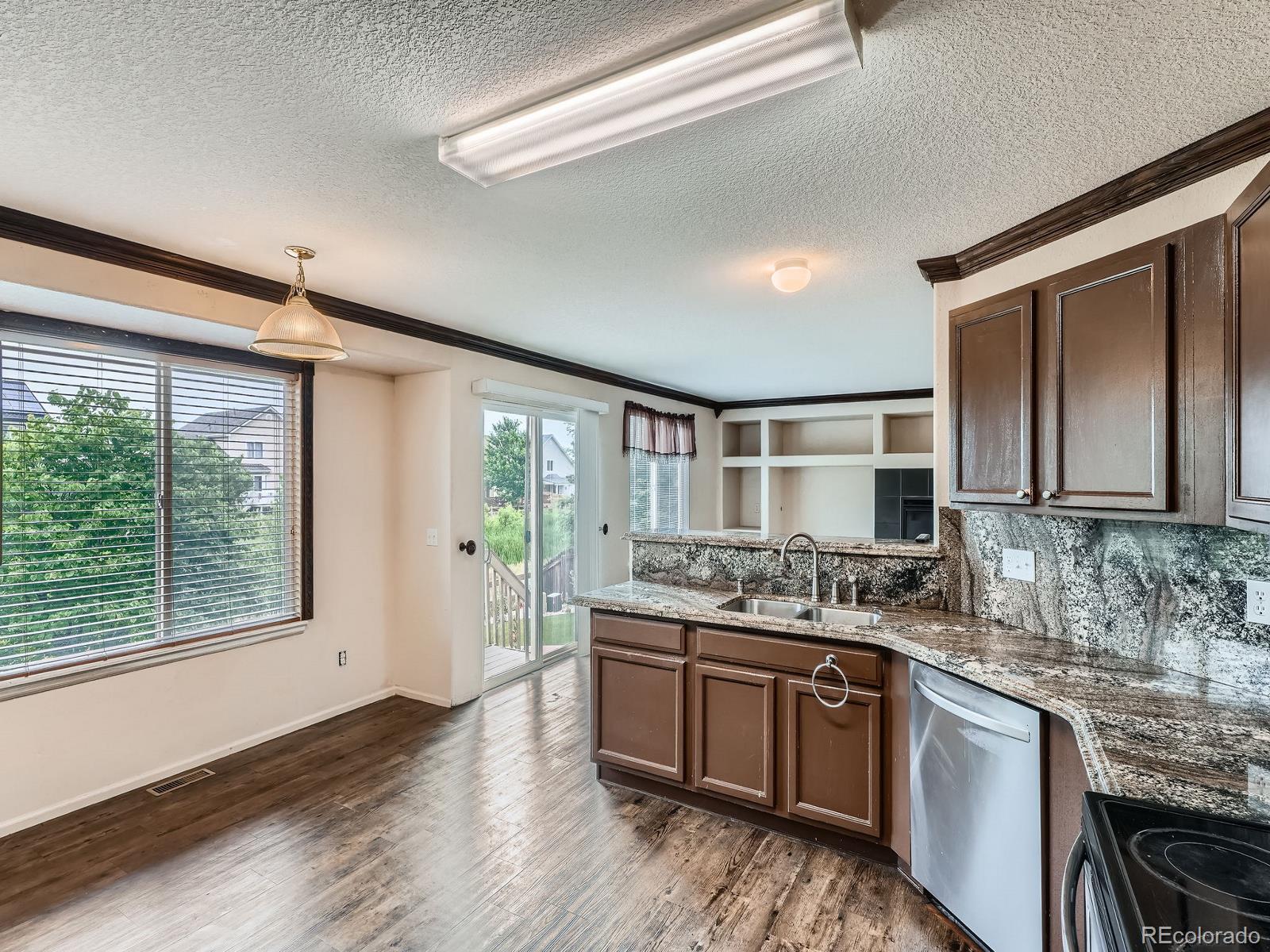 MLS Image #6 for 5553  jasper street,denver, Colorado