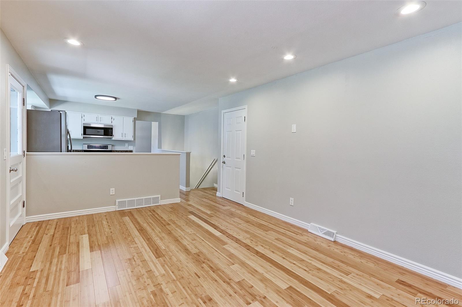 MLS Image #8 for 6454 w 85th avenue,arvada, Colorado