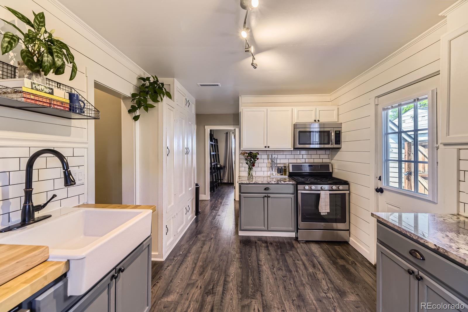 MLS Image #14 for 235 w lehigh avenue,englewood, Colorado