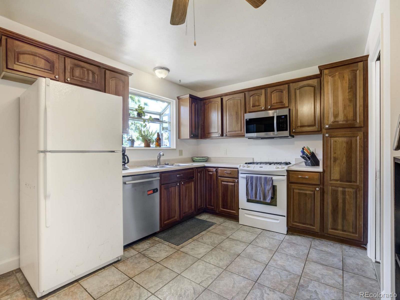 MLS Image #8 for 7936  eaton street,arvada, Colorado