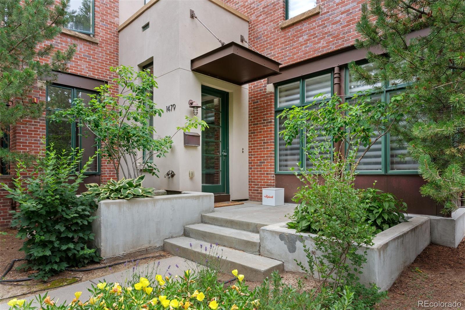 MLS Image #3 for 1479 s clarkson street,denver, Colorado