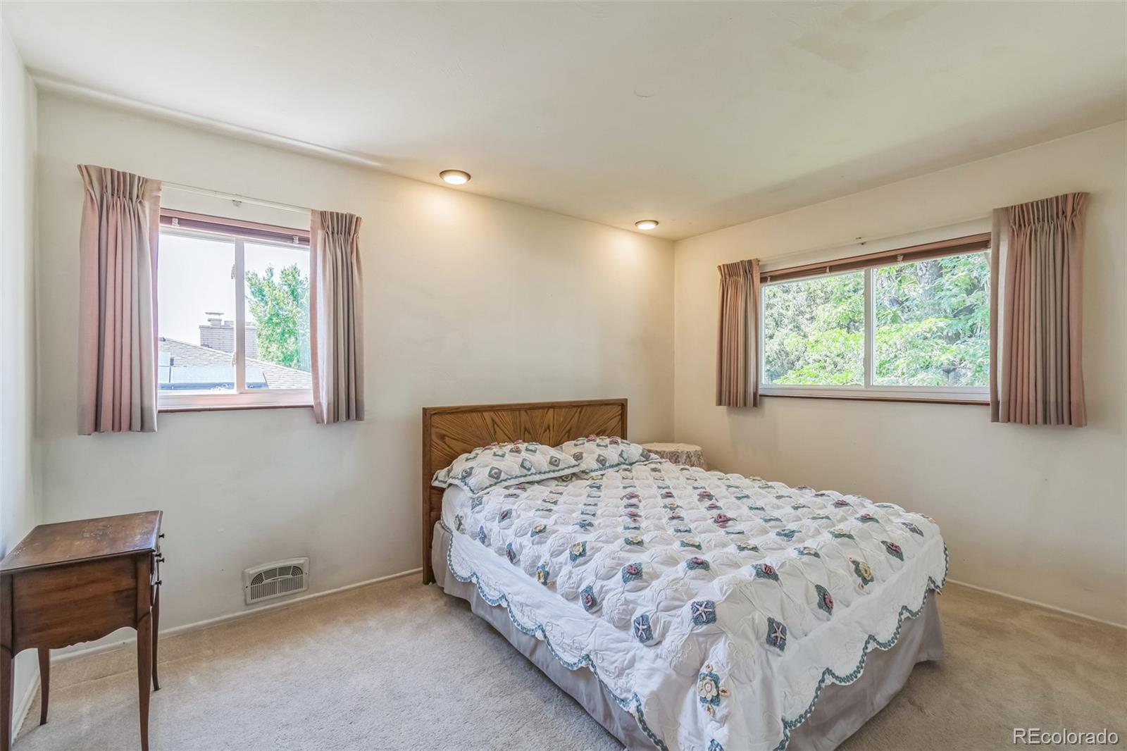 MLS Image #11 for 2902 s meade street,denver, Colorado