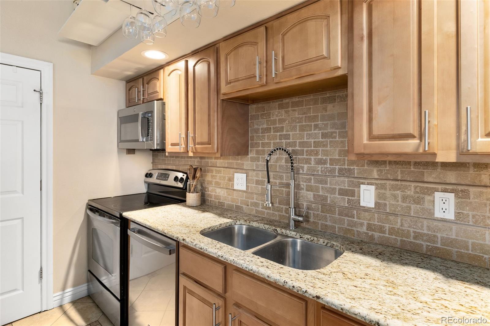 MLS Image #10 for 10005 w warren drive,lakewood, Colorado