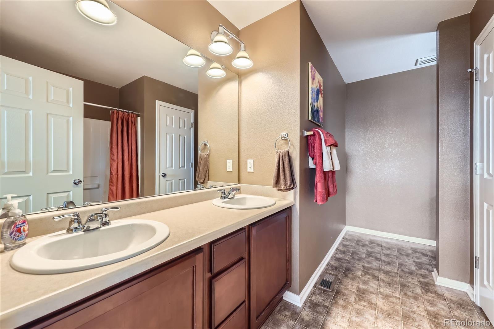 MLS Image #16 for 5280  raritan way,denver, Colorado