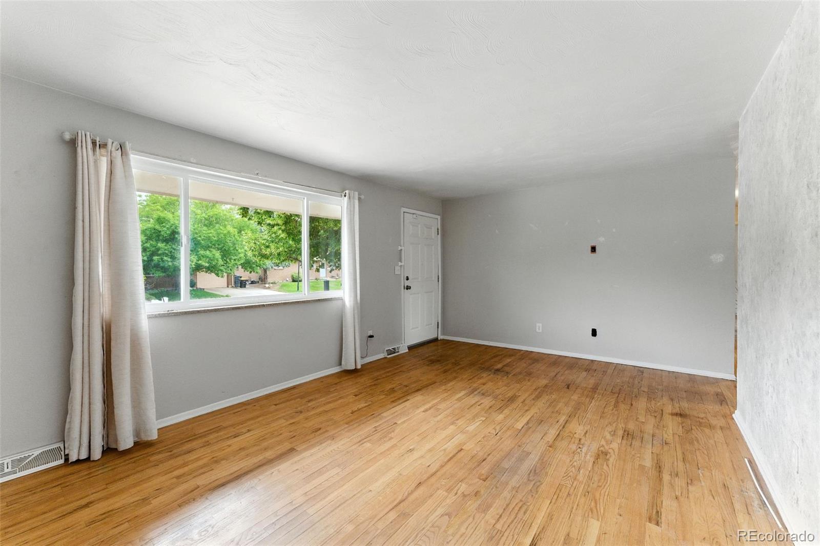 MLS Image #12 for 1534  mount evans drive,longmont, Colorado