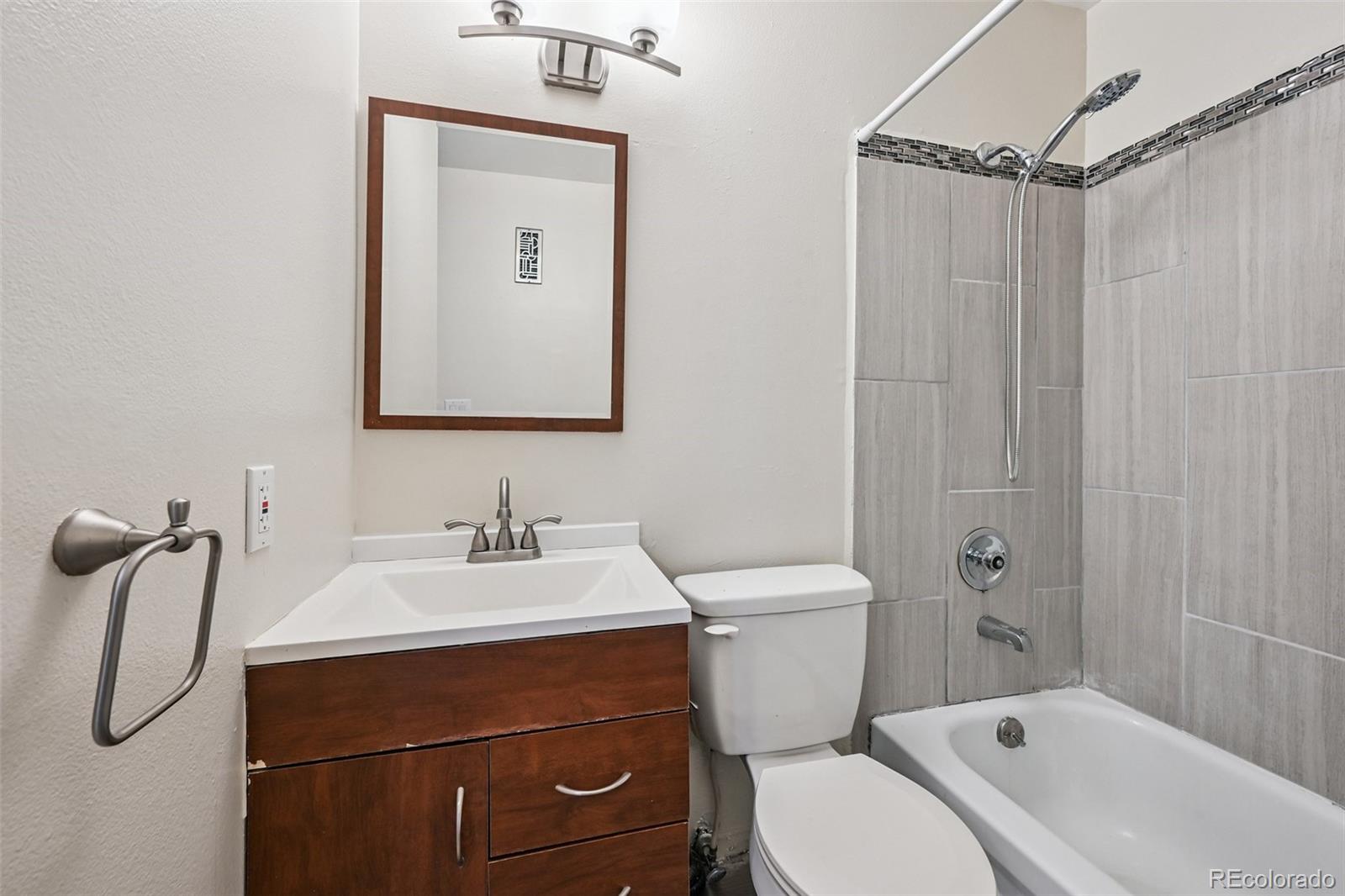 MLS Image #14 for 10150 e virginia avenue,denver, Colorado