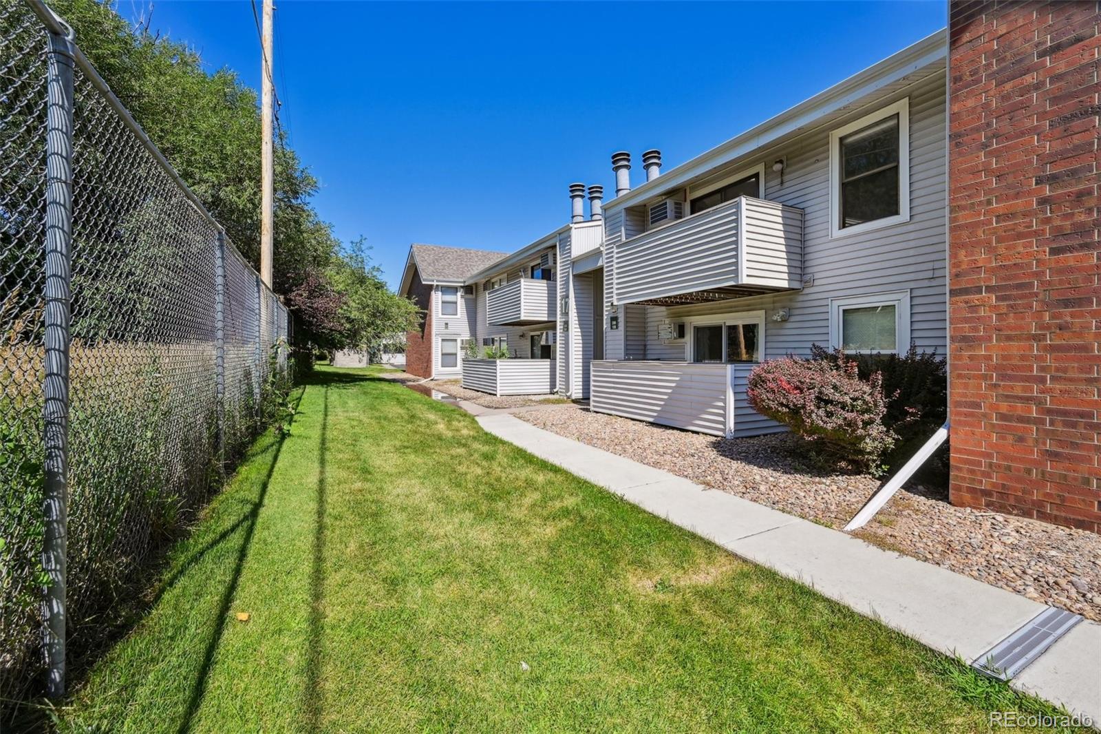 MLS Image #16 for 10150 e virginia avenue,denver, Colorado