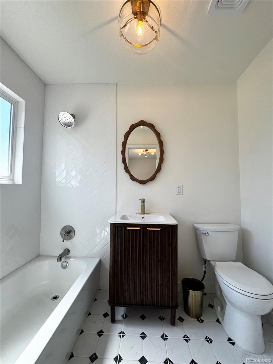 MLS Image #4 for 11584 e kentucky place,aurora, Colorado