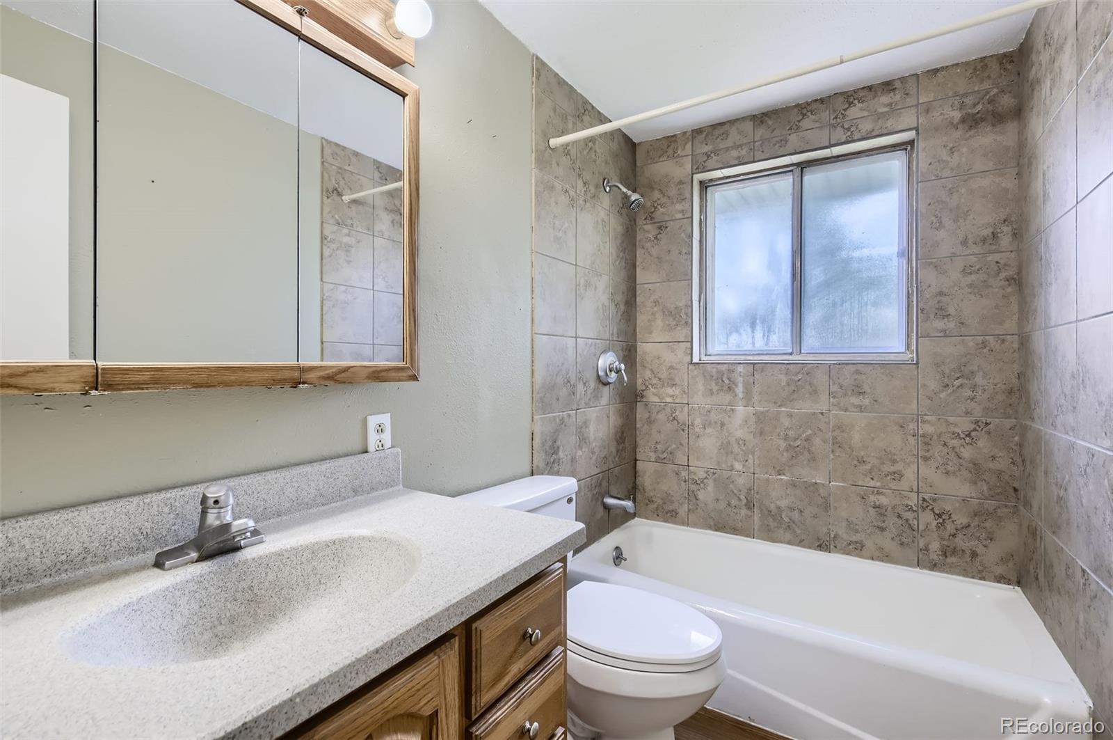 MLS Image #4 for 1014  20th street,loveland, Colorado