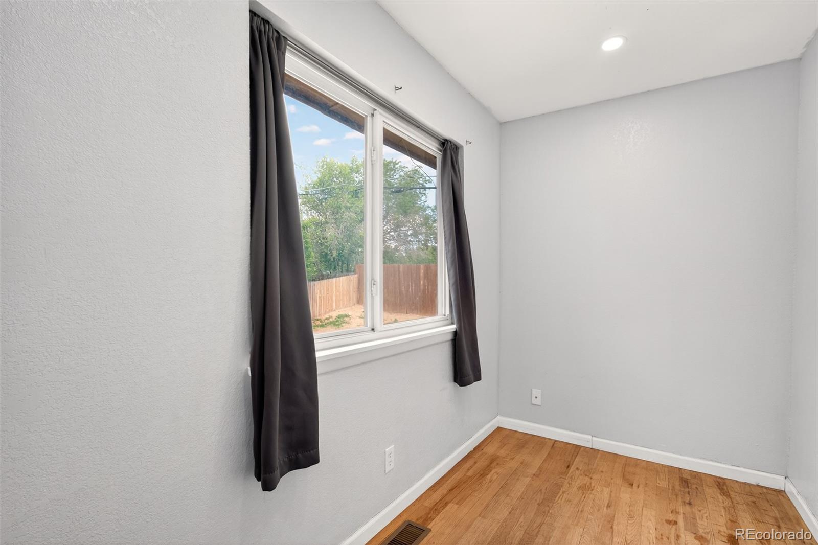 MLS Image #22 for 102  cornell street,colorado springs, Colorado