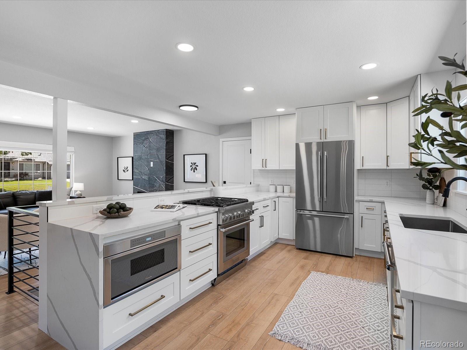 MLS Image #11 for 3551 s grape street,denver, Colorado