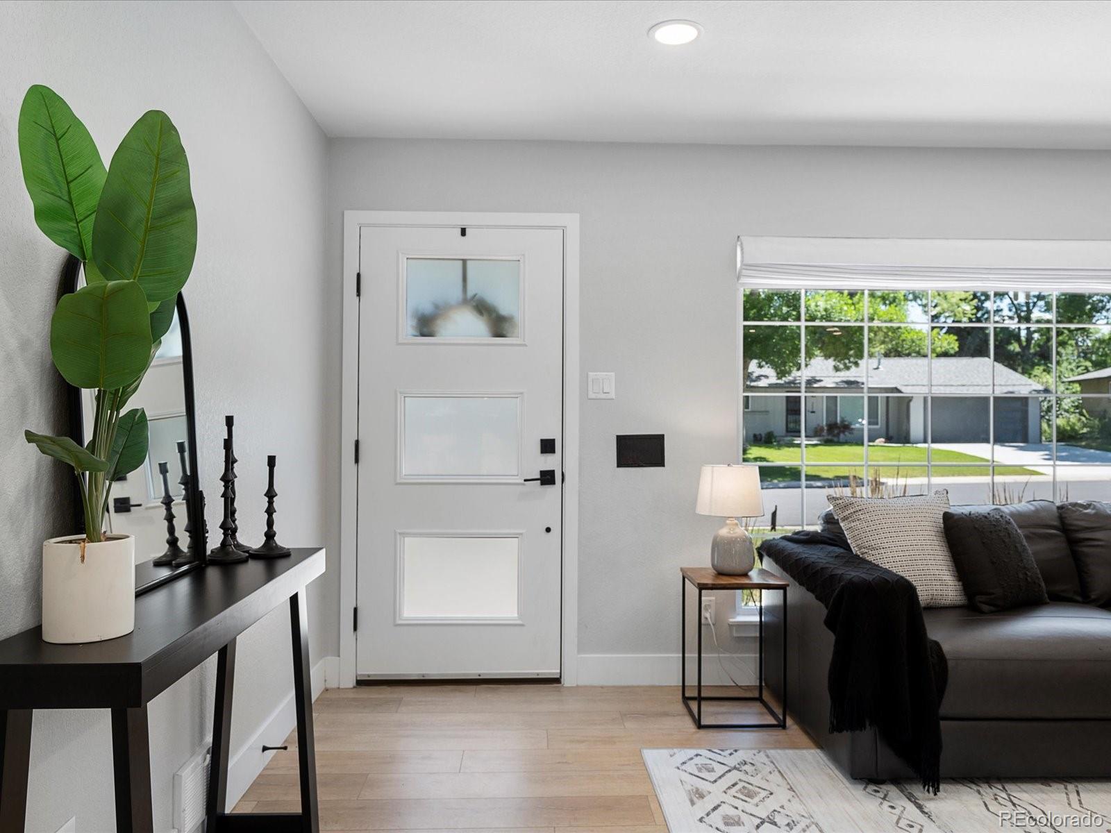 MLS Image #4 for 3551 s grape street,denver, Colorado