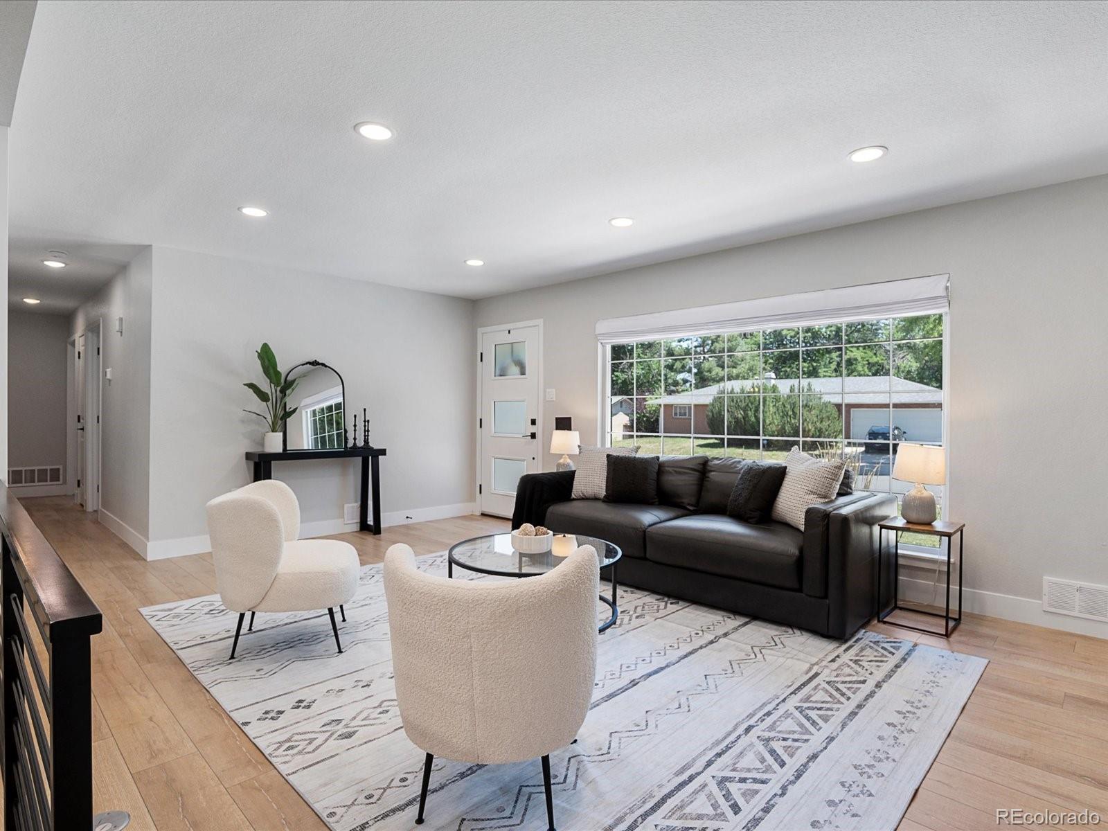 MLS Image #9 for 3551 s grape street,denver, Colorado