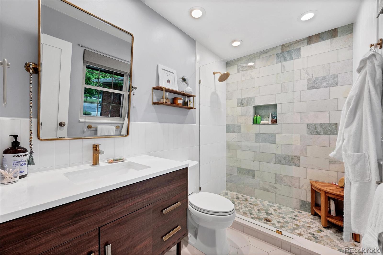 MLS Image #11 for 3196 s newport street,denver, Colorado