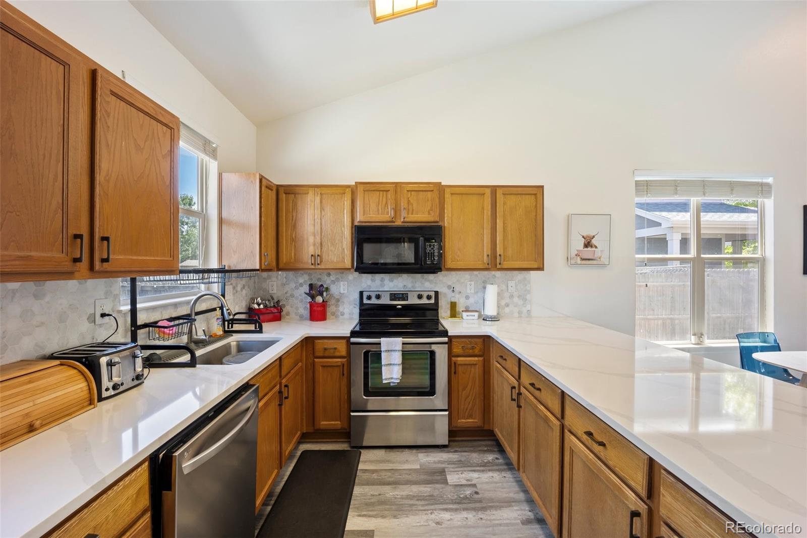 MLS Image #11 for 1884  asoka street,strasburg, Colorado