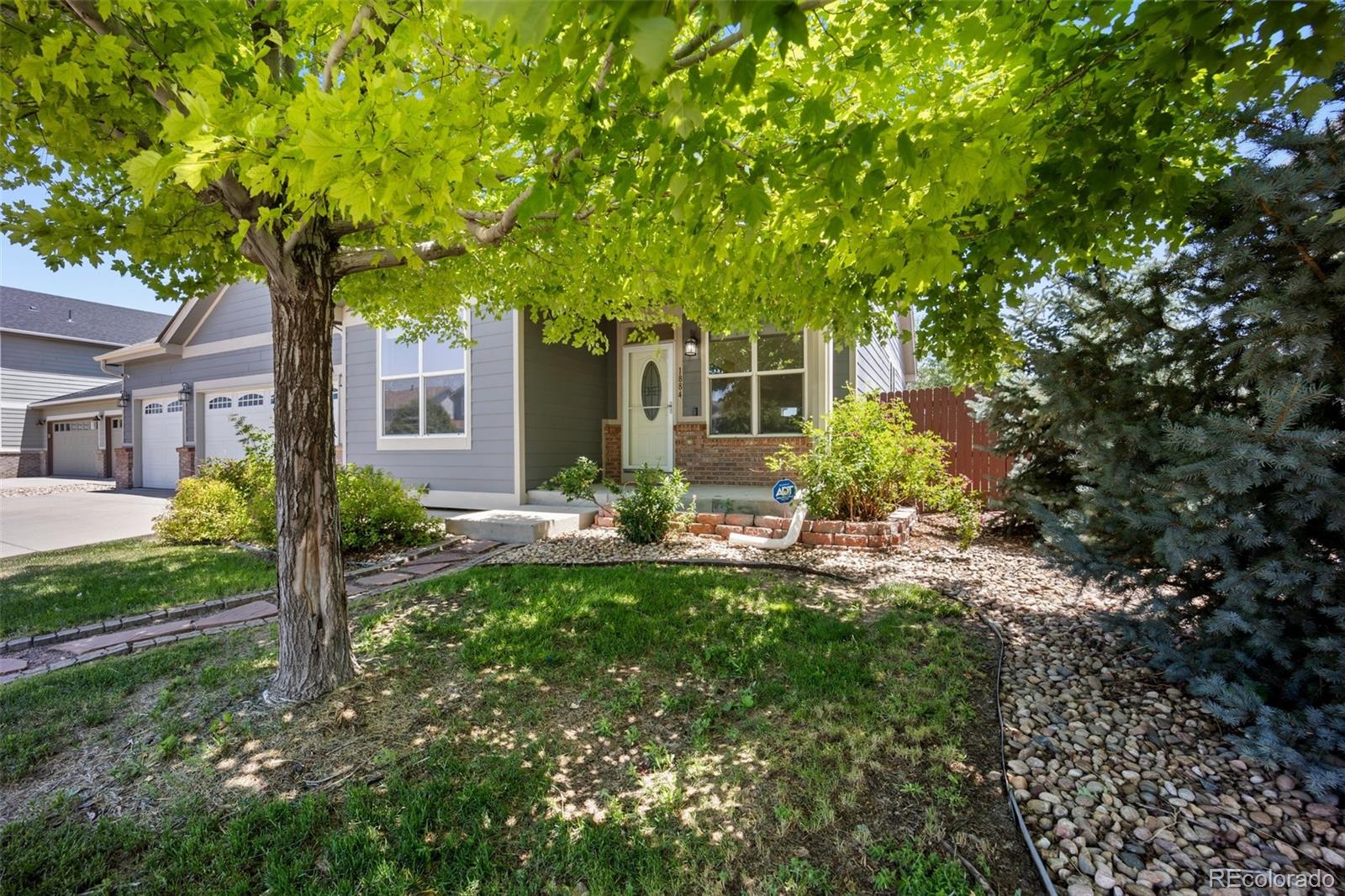 MLS Image #4 for 1884  asoka street,strasburg, Colorado