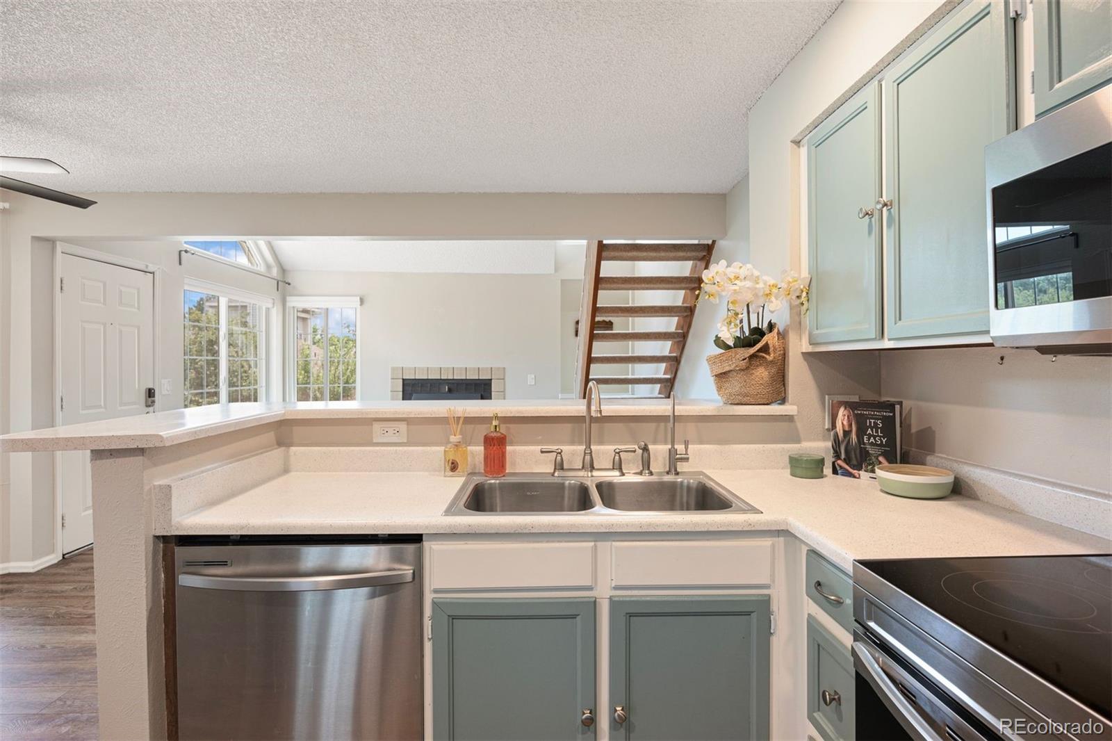 MLS Image #2 for 13873 e lehigh avenue,aurora, Colorado