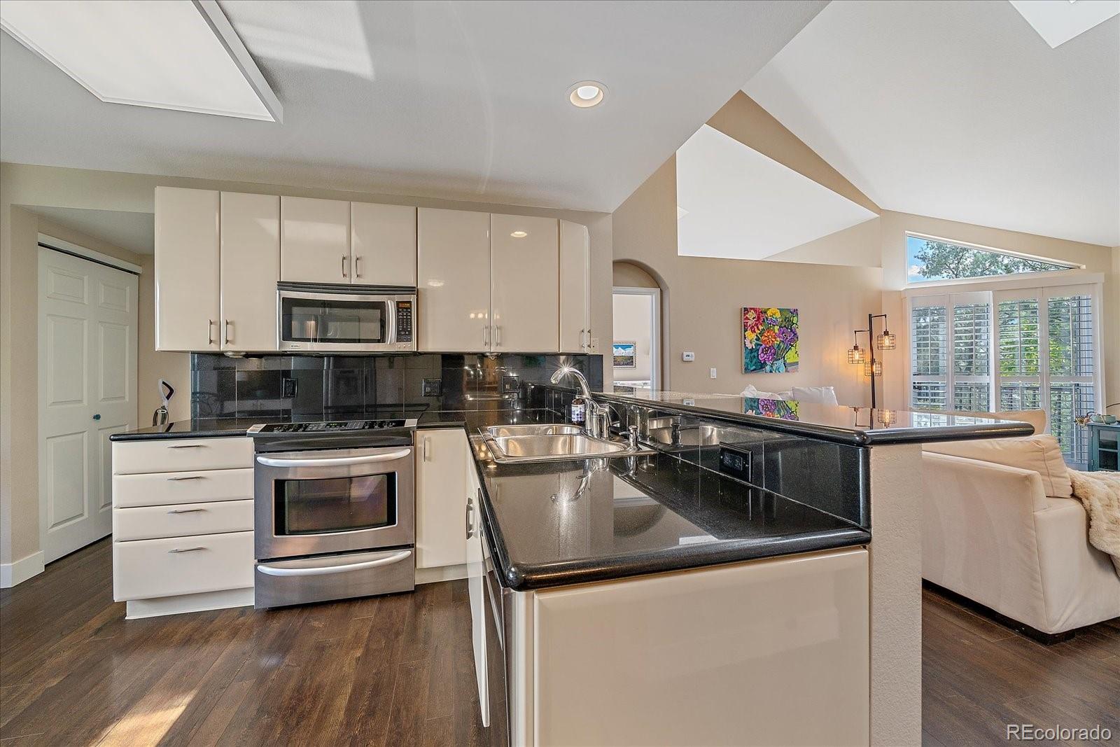 MLS Image #13 for 9346 w coal mine avenue,littleton, Colorado
