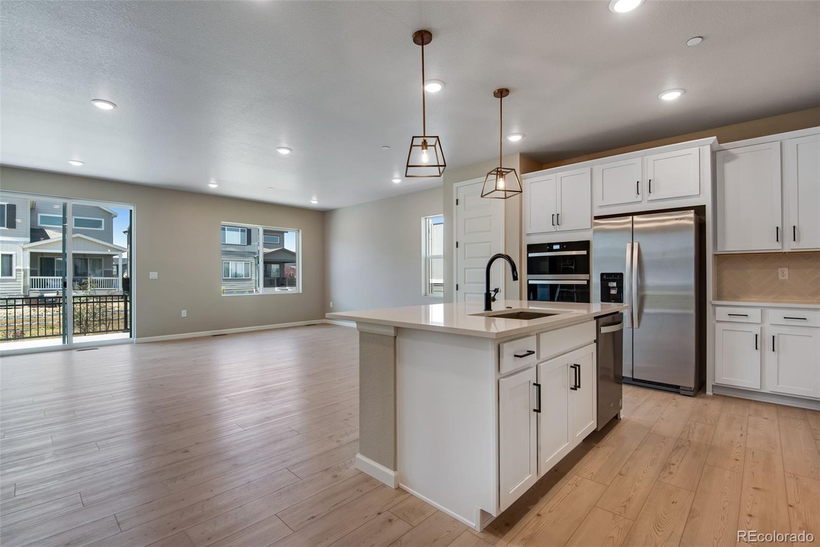 MLS Image #15 for 10033  worchester street,commerce city, Colorado