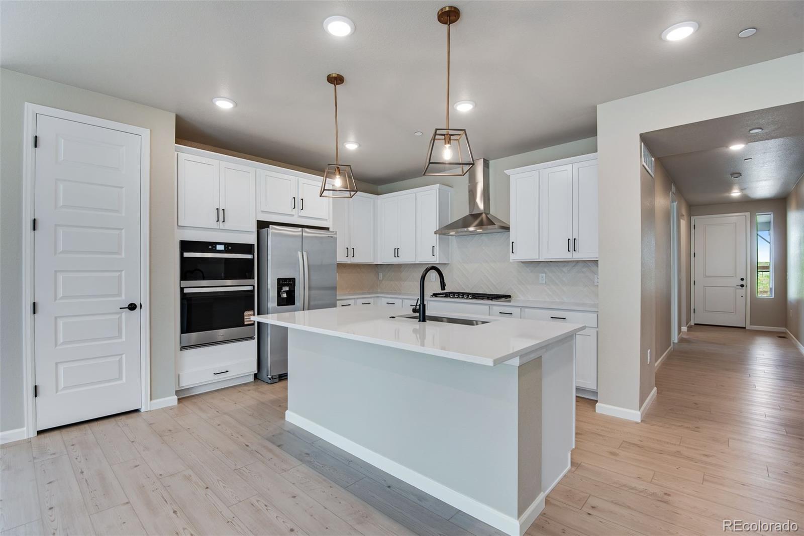 MLS Image #19 for 10033  worchester street,commerce city, Colorado