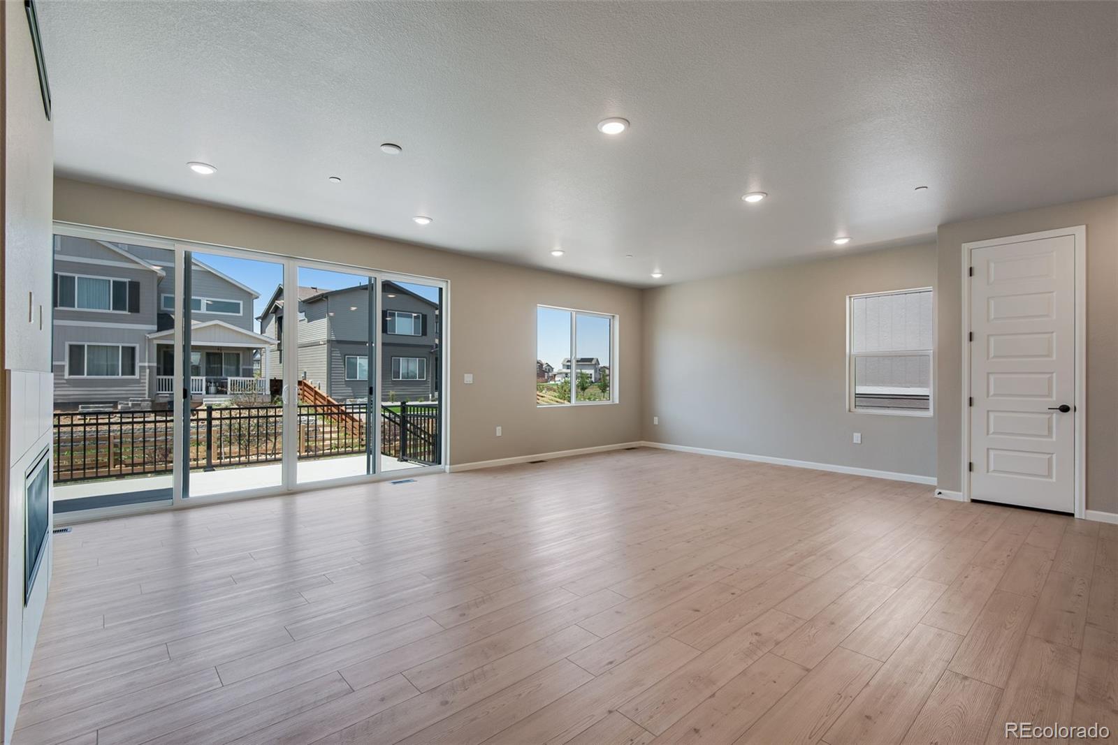 MLS Image #23 for 10033  worchester street,commerce city, Colorado
