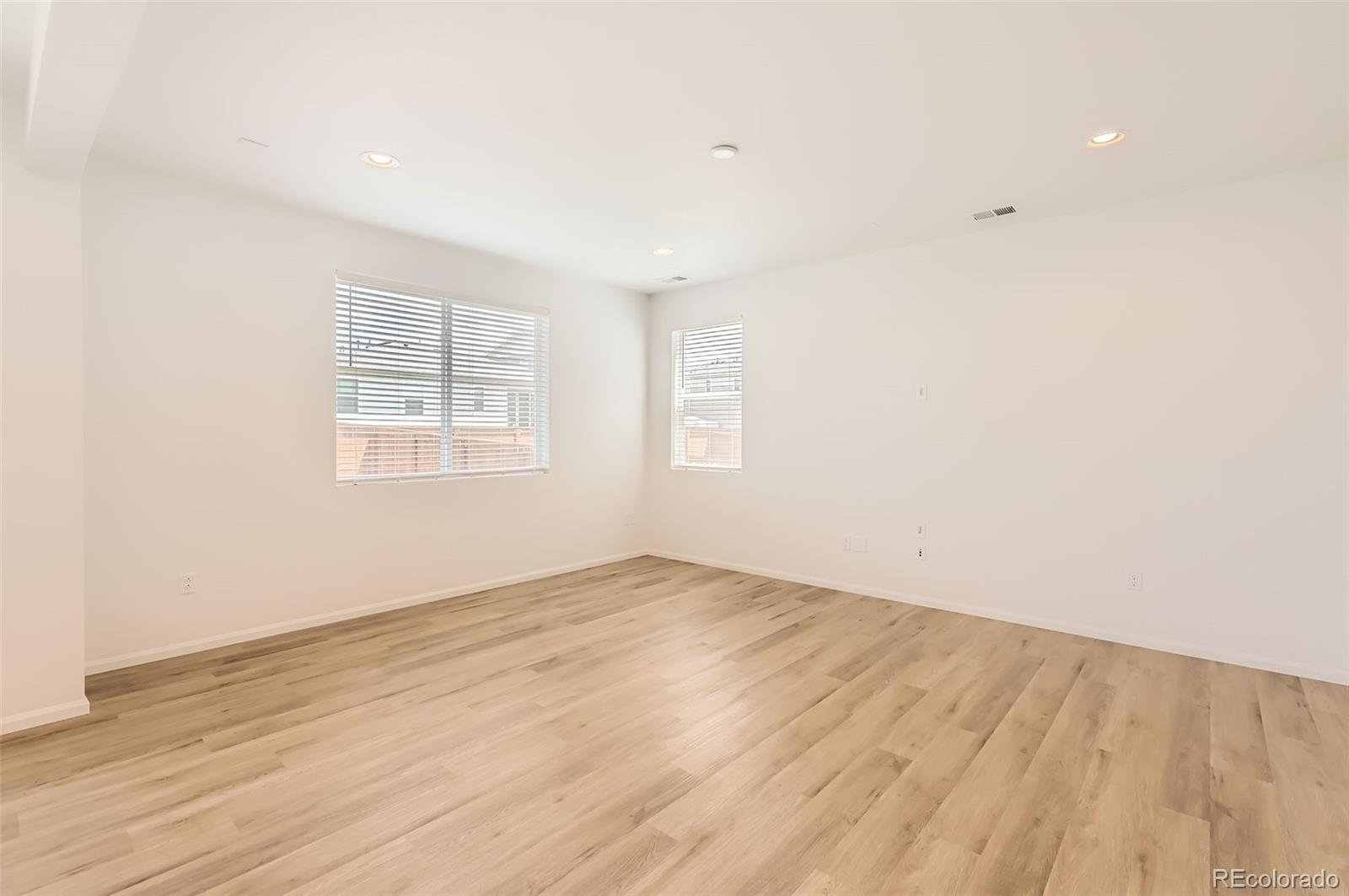 MLS Image #5 for 4591  sugar beet street,johnstown, Colorado