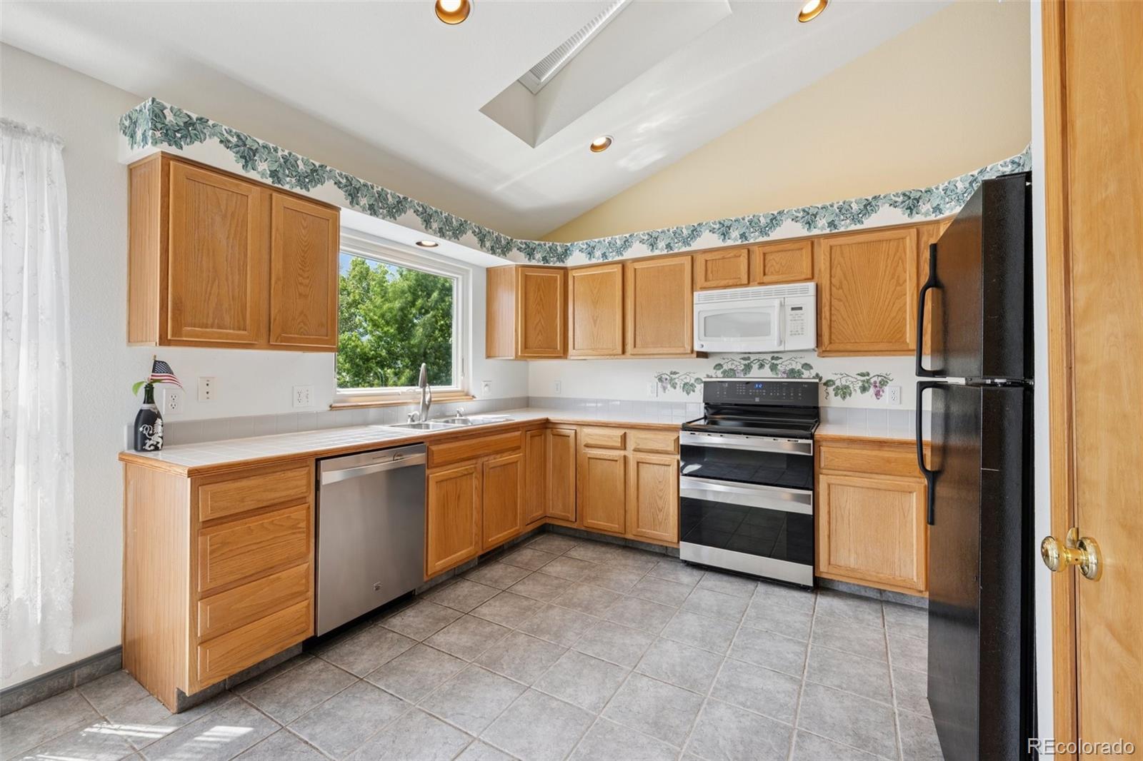 MLS Image #10 for 6510  packsaddle court,colorado springs, Colorado