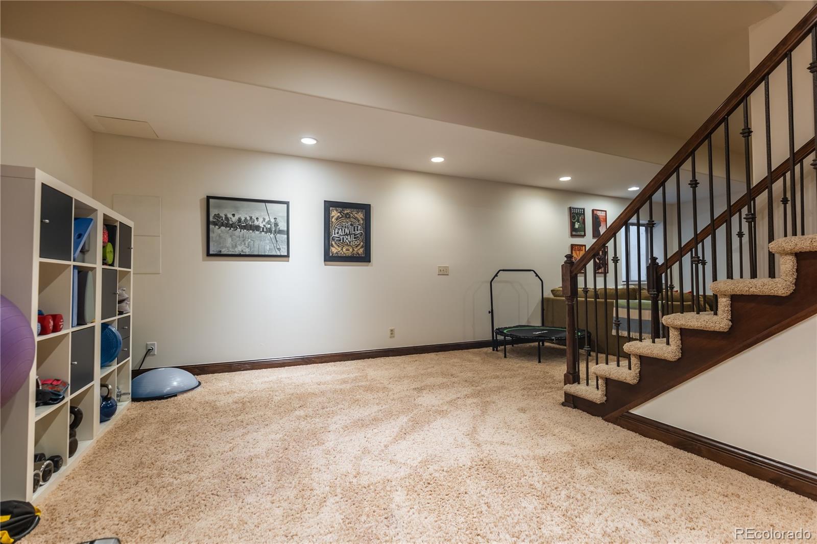 MLS Image #29 for 690 s emerson street,denver, Colorado